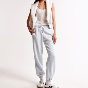 NWT Abercrombie & Fitch Sunday Sweat Pant